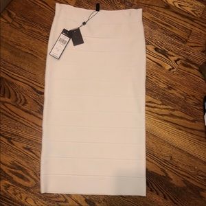 BCBG white pencil skirt